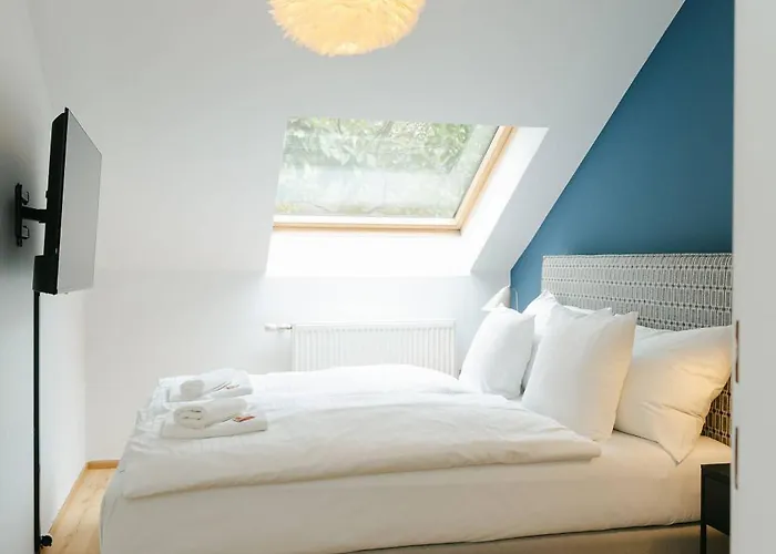 Modern 3br Perfect For 4-6 Metro Close To Naschmarkt Apartment Vienna