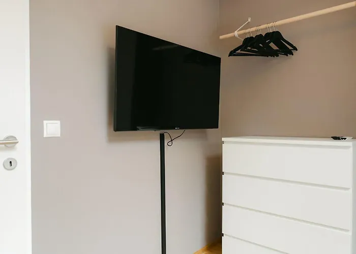 Modern 3br Perfect For 4-6 Metro Close To Naschmarkt *