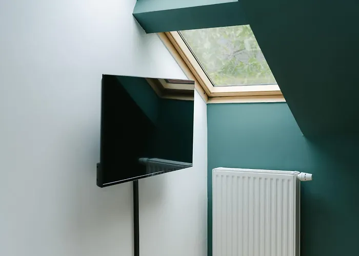 Modern 3br Perfect For 4-6 Metro Close To Naschmarkt Apartment *