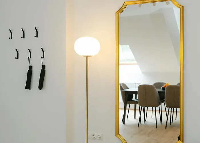 Modern 3br Perfect For 4-6 Metro Close To Naschmarkt Apartment