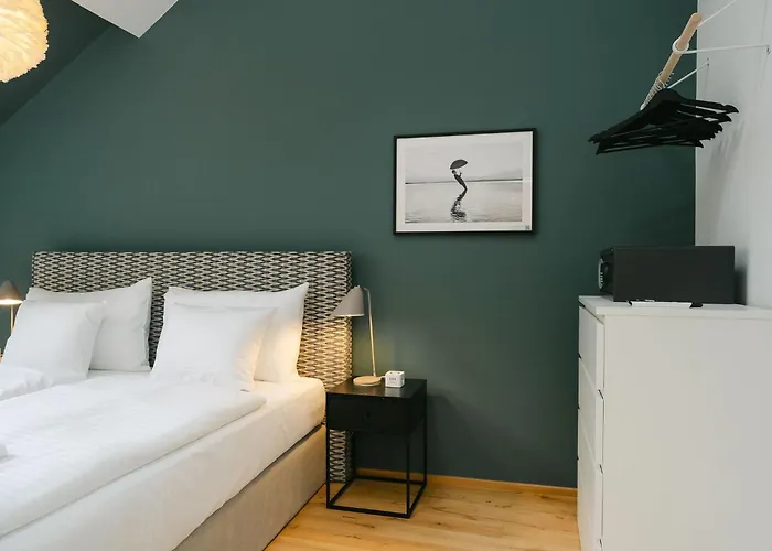 Modern 3br Perfect For 4-6 Metro Close To Naschmarkt Apartment Vienna