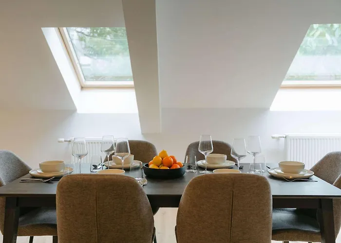 Modern 3br Perfect For 4-6 Metro Close To Naschmarkt Apartment Vienna