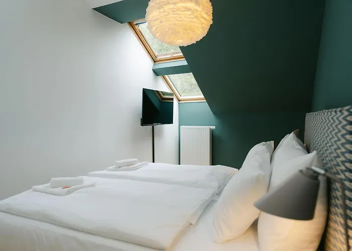 Modern 3br Perfect For 4-6 Metro Close To Naschmarkt *