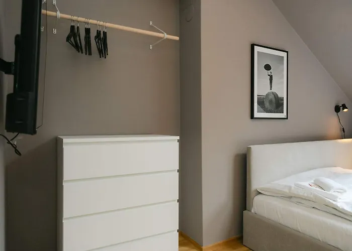 Modern 3br Perfect For 4-6 Metro Close To Naschmarkt * Vienna
