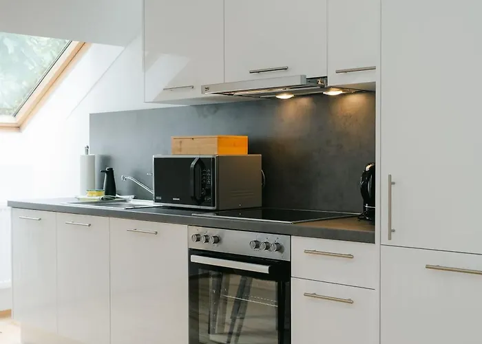 Modern 3br Perfect For 4-6 Metro Close To Naschmarkt Apartment *